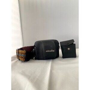 MINOLTA Hi-Matic E Rangefinder 35mm Film Camera 40mm f 1.7  Japan W/case (NM)